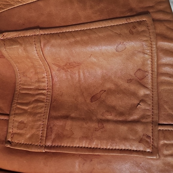 Vintage Women's Tan Leather Jacket - Picture 4 of 12